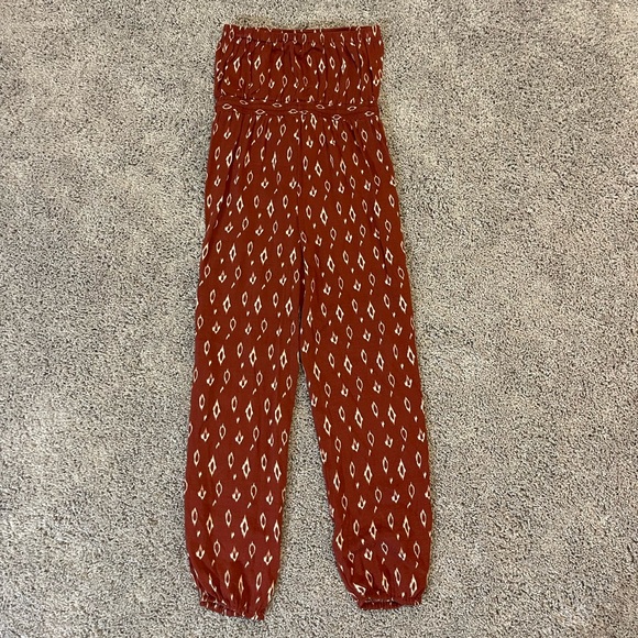 Urban Outfitters Jumpsuit size small - Picture 2 of 3